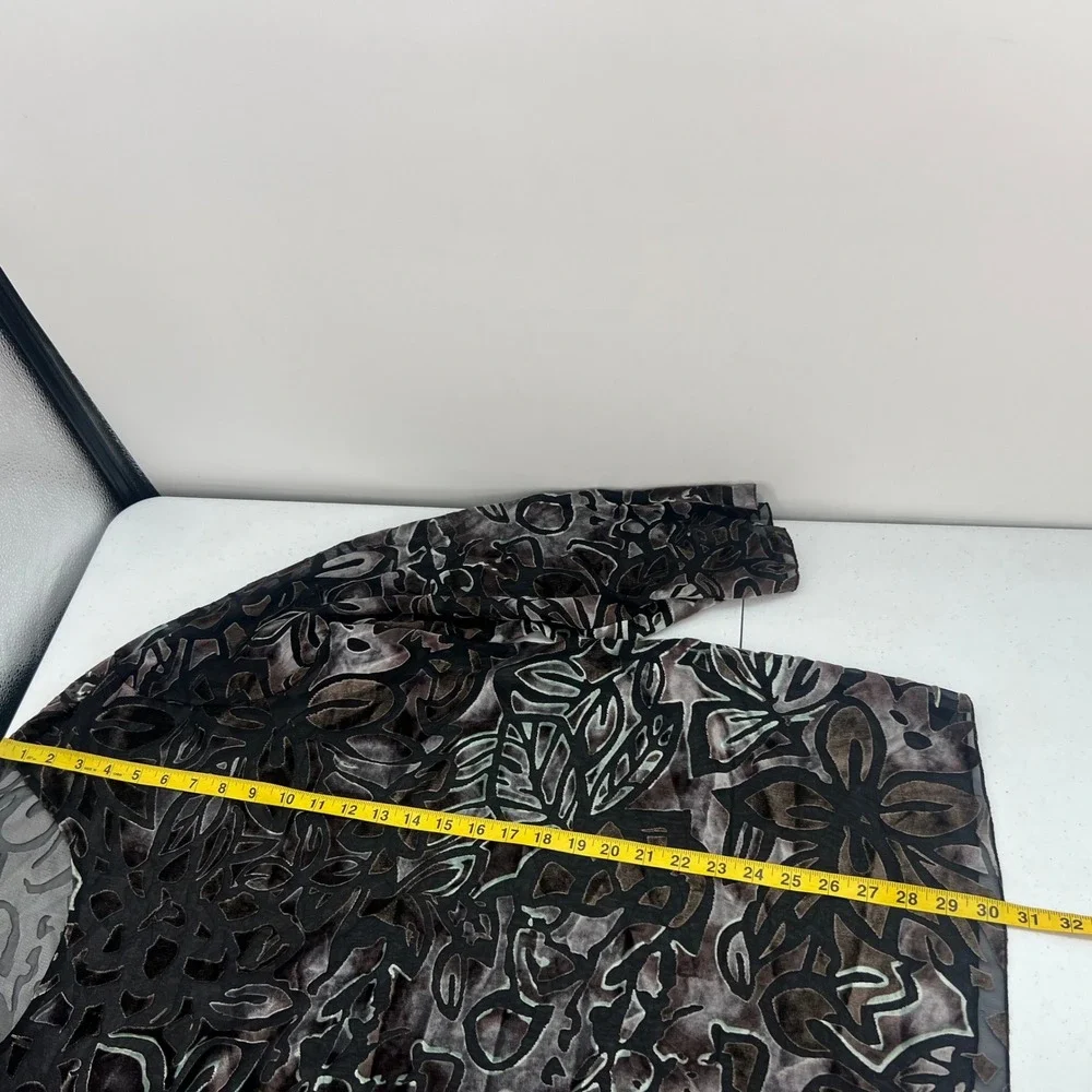 Additions by Chico's Size 3 US XL Black Brown Floral Burnout Velvet Tunic Top - Picture 7 of 10